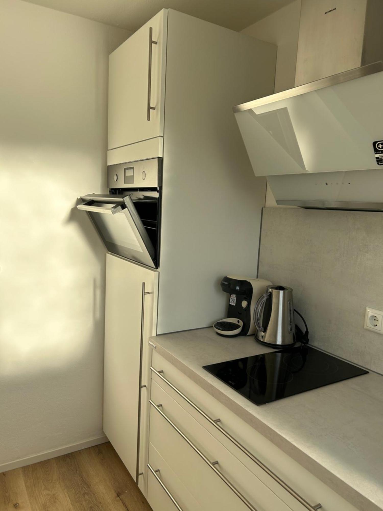 Schoene 1-Zimmer Wohnung Am Bahnhof 2 Parkplaetze Sonthofen Bagian luar foto